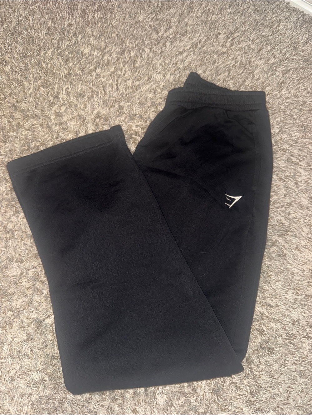 Gymshark Women’s straight leg black sweatpants